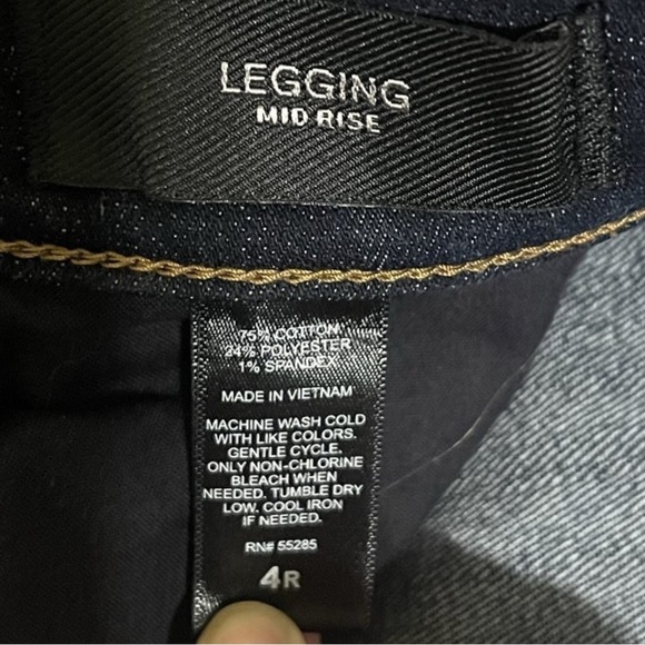 Express Dark Blue Women's Jeans! - Picture 3 of 4